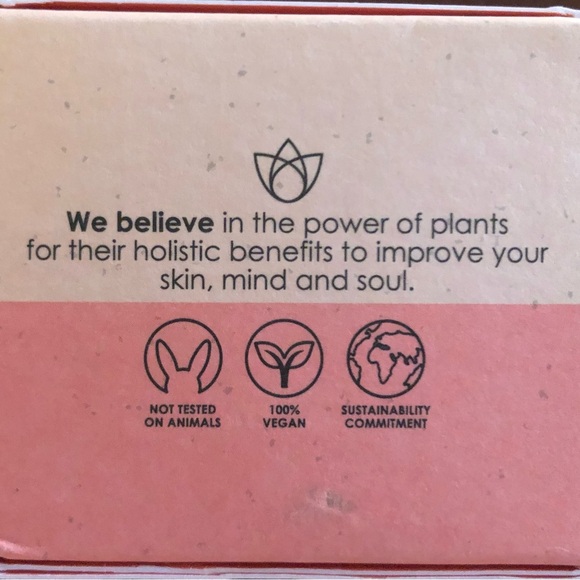 Botanics All Bright Hydrating Night Cream - Picture 4 of 7